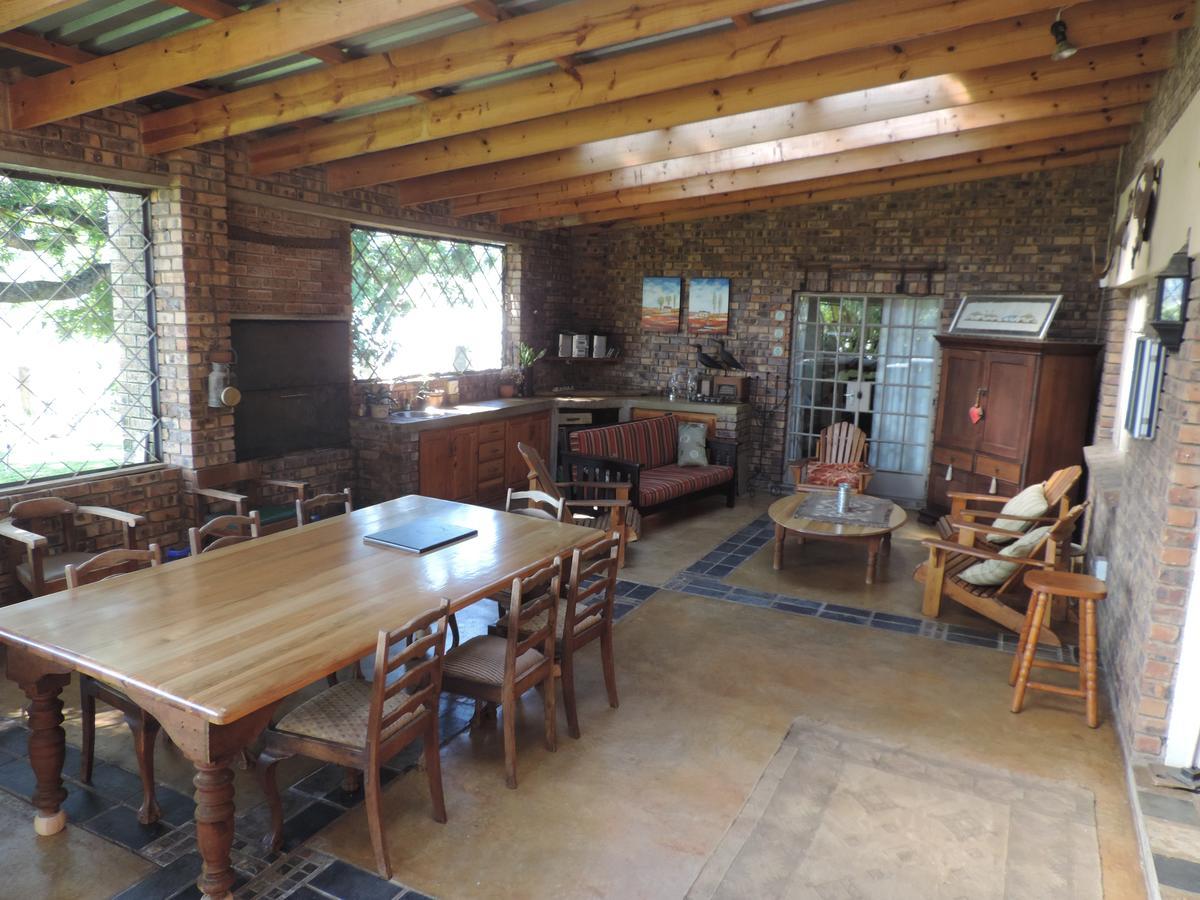 Macnut Bed And Breakfast Mbombela Екстериор снимка