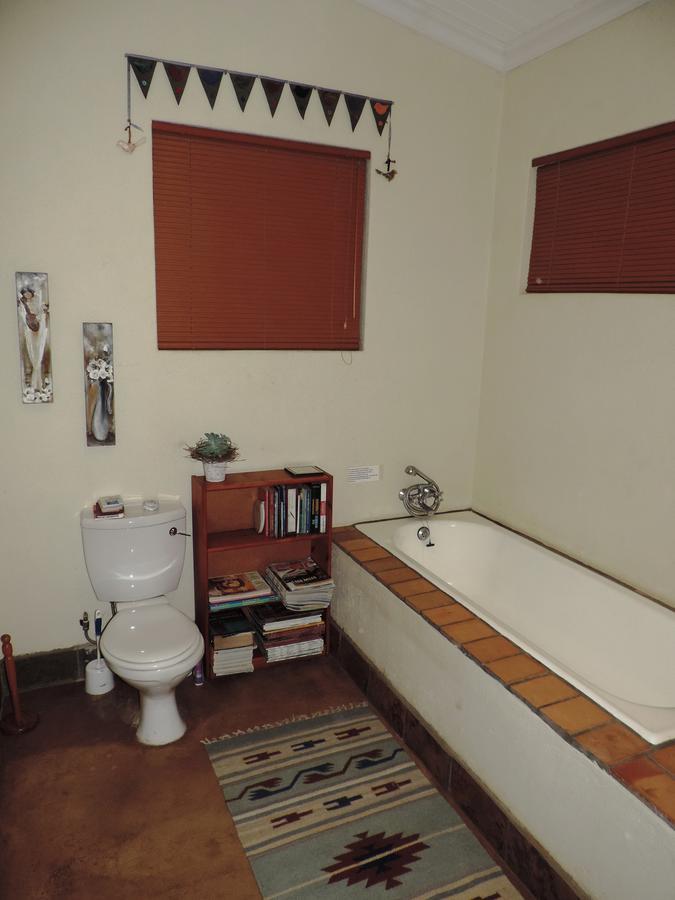 Macnut Bed And Breakfast Mbombela Екстериор снимка