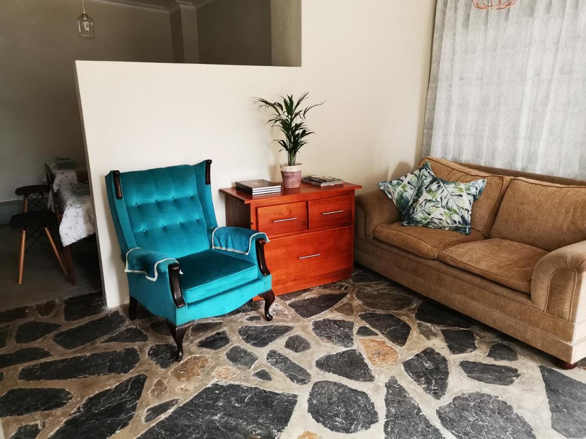 Macnut Bed And Breakfast Mbombela Екстериор снимка