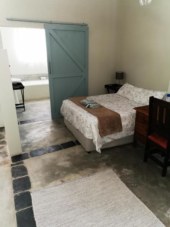 Macnut Bed And Breakfast Mbombela Екстериор снимка
